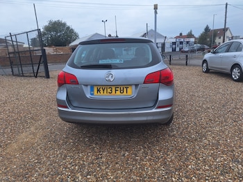 Used Vauxhall Astra 2013 for sale - 76233851: Photo