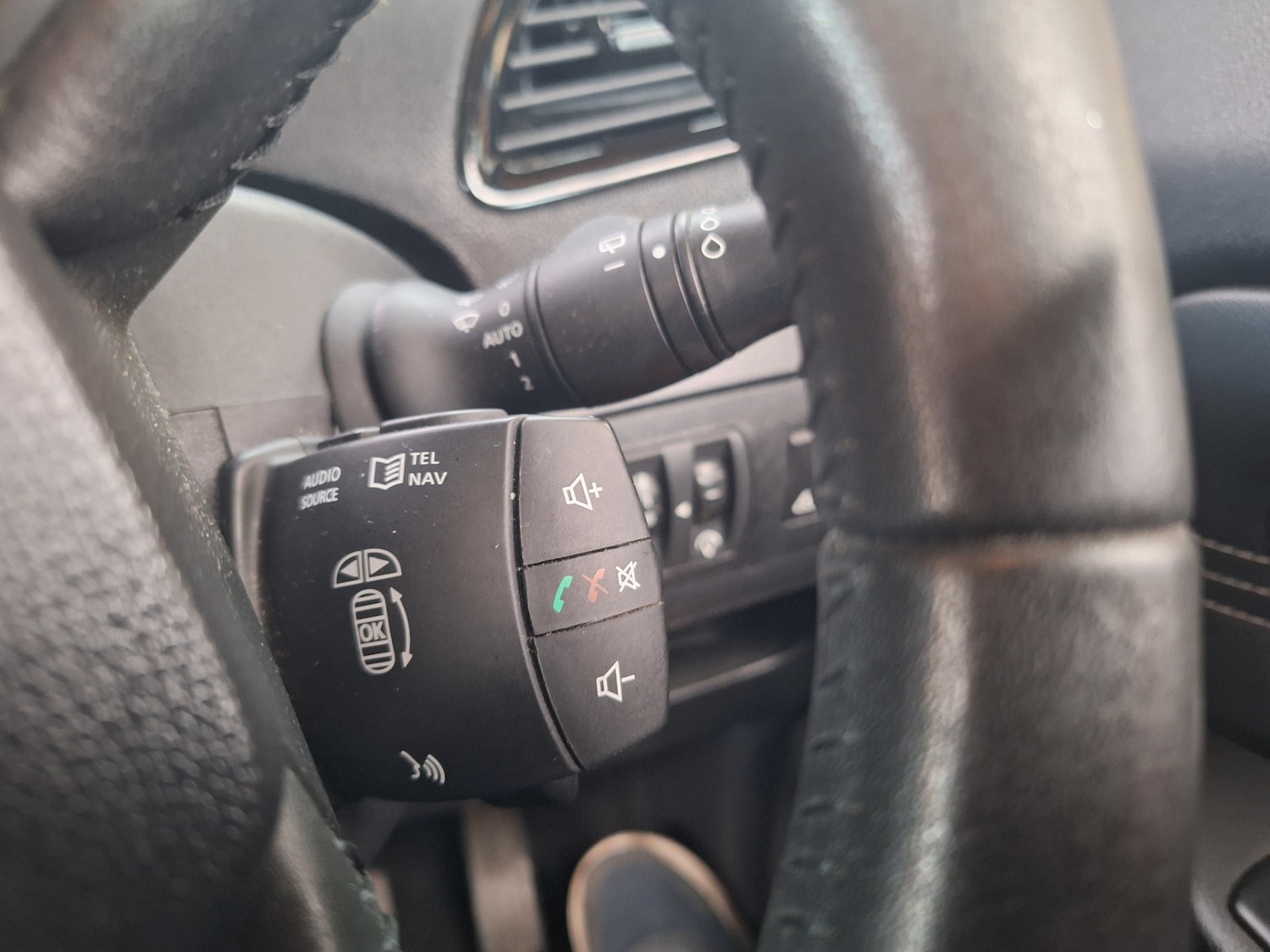 Used Renault Scenic 2011 for sale - 76159631: Photo 10