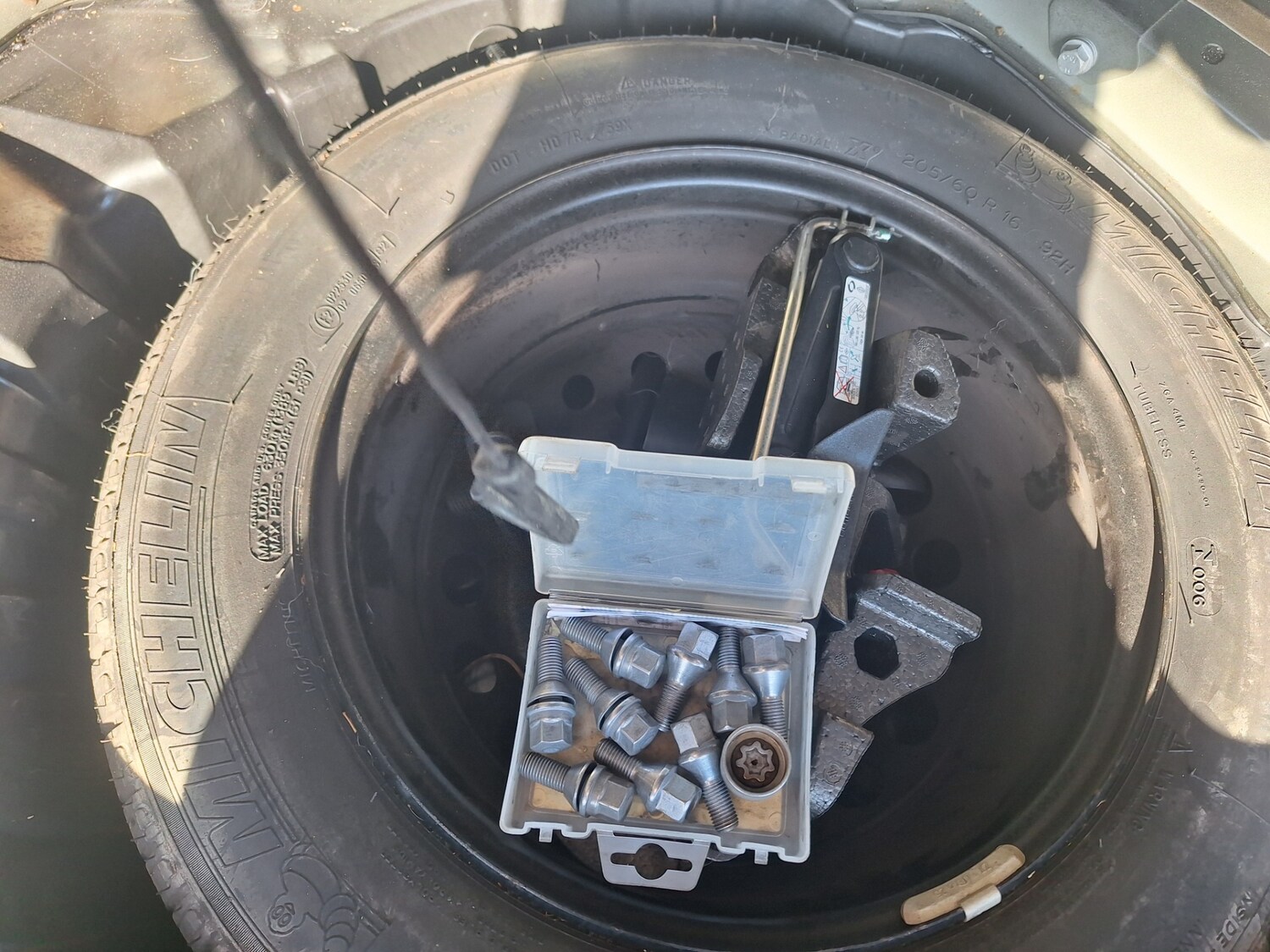 Used Renault Scenic 2011 for sale - 76159631: Photo 16