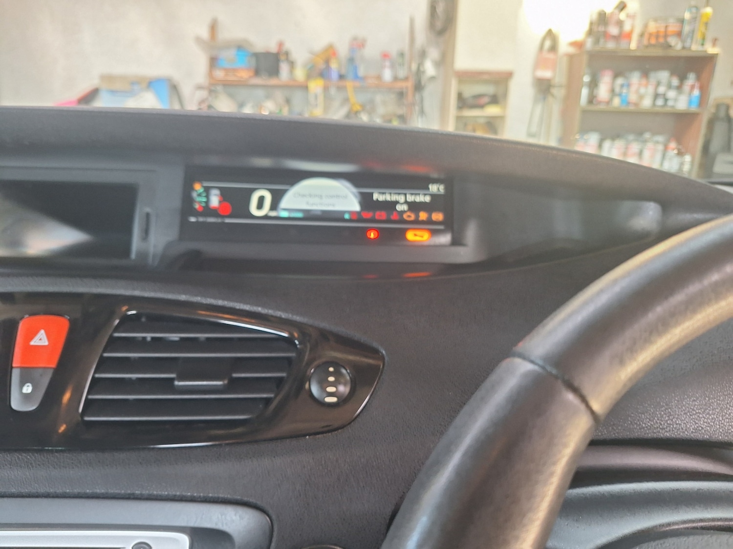 Used Renault Scenic 2011 for sale - 76159631: Photo 7