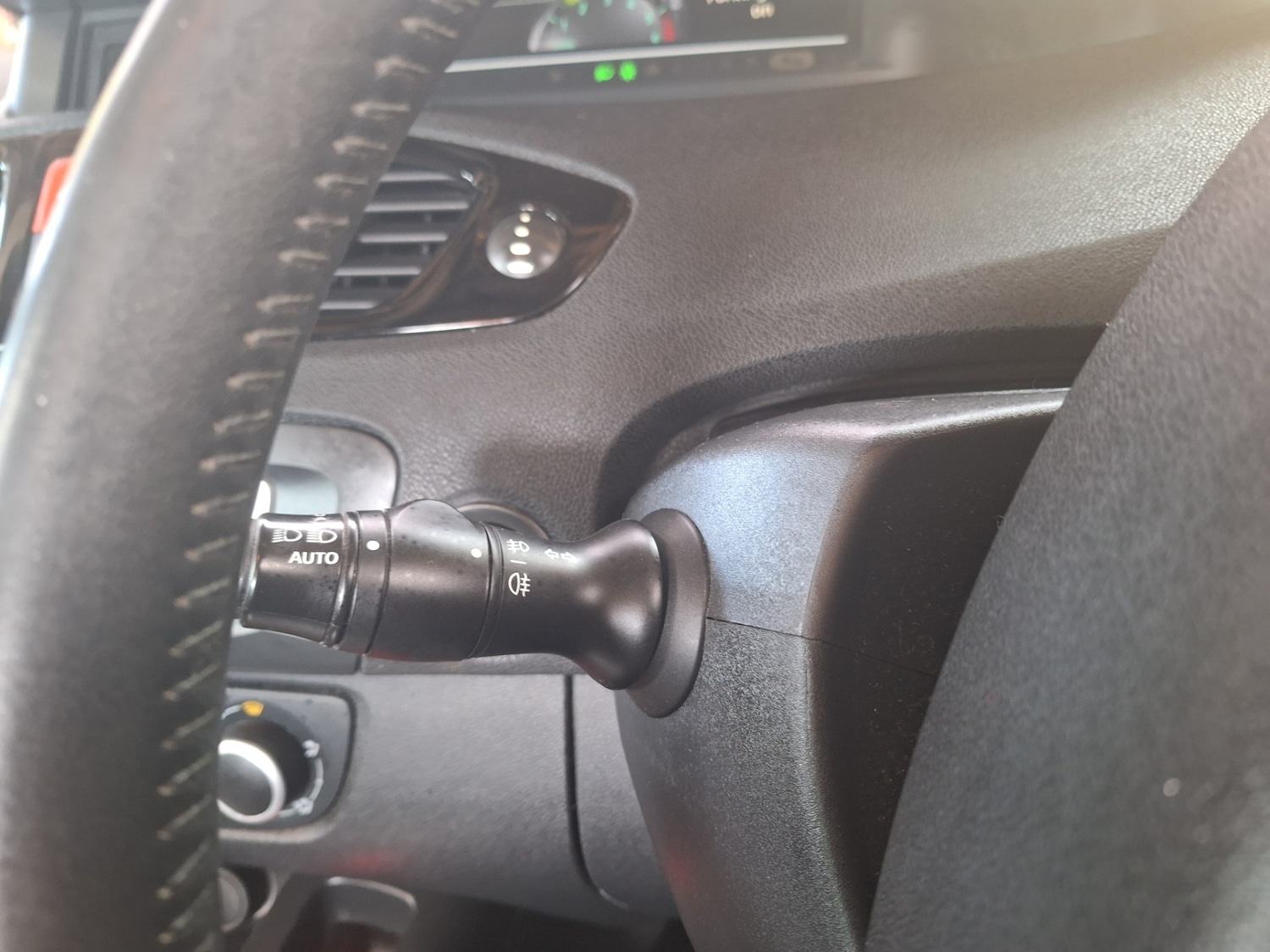 Used Renault Scenic 2011 for sale - 76159631: Photo 9