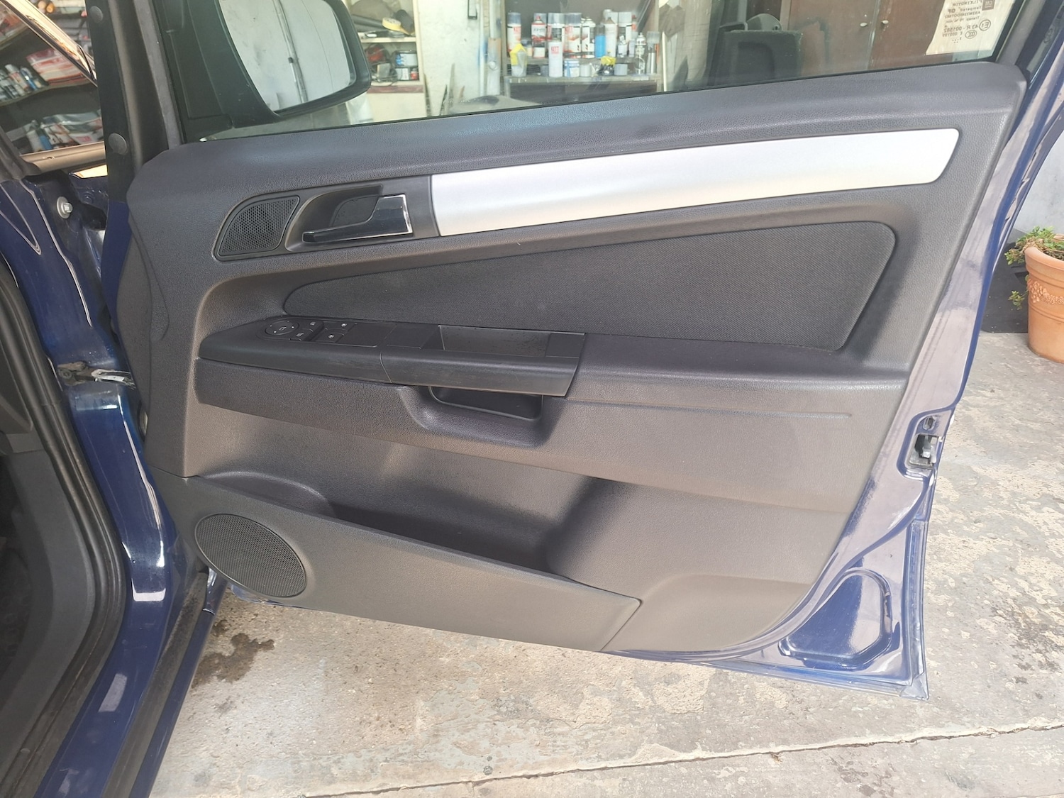 Used Vauxhall Zafira 2014 for sale - 77890082: Photo 9