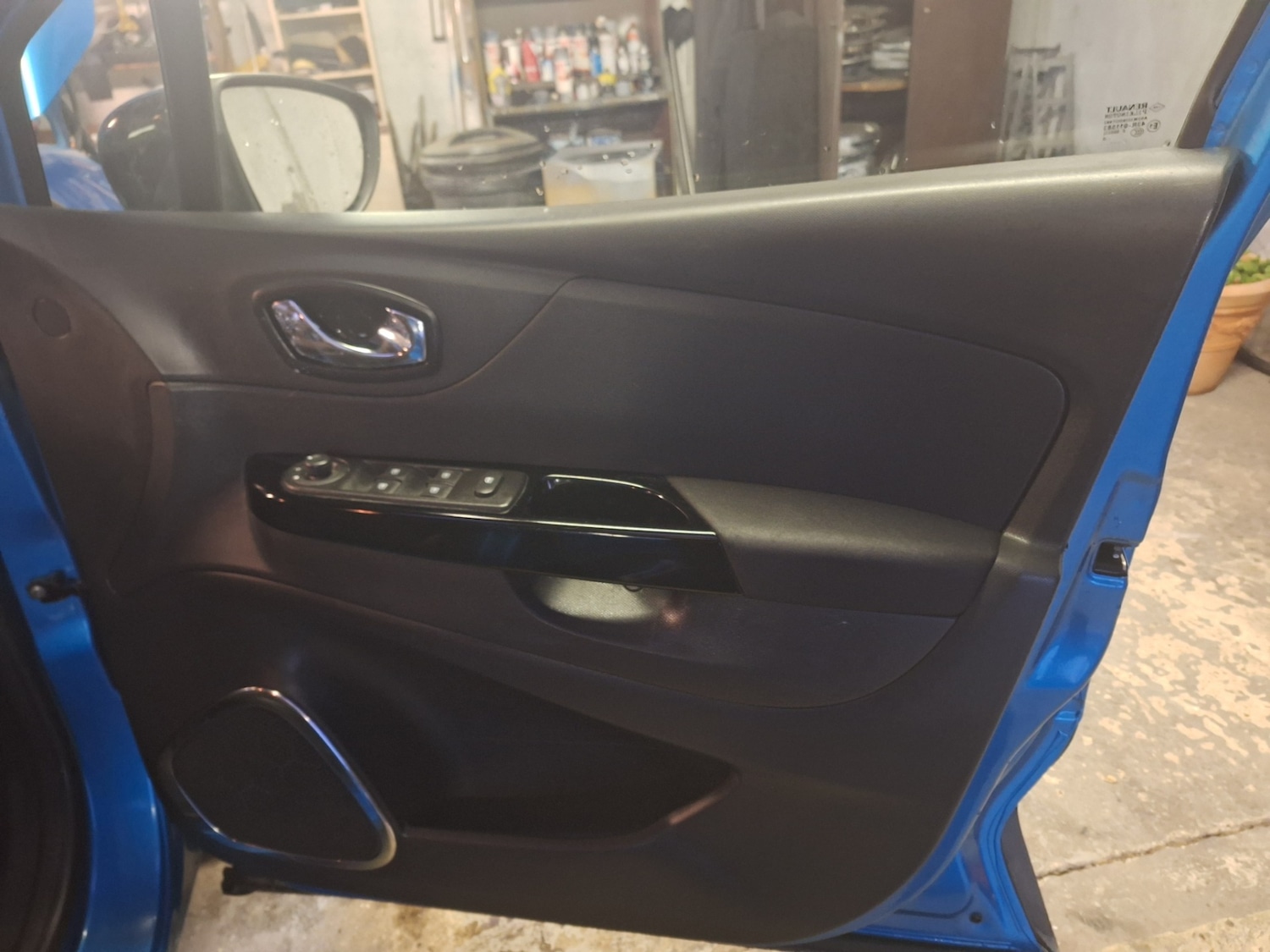 Used Renault Captur 2015 for sale - 76918077: Photo 11