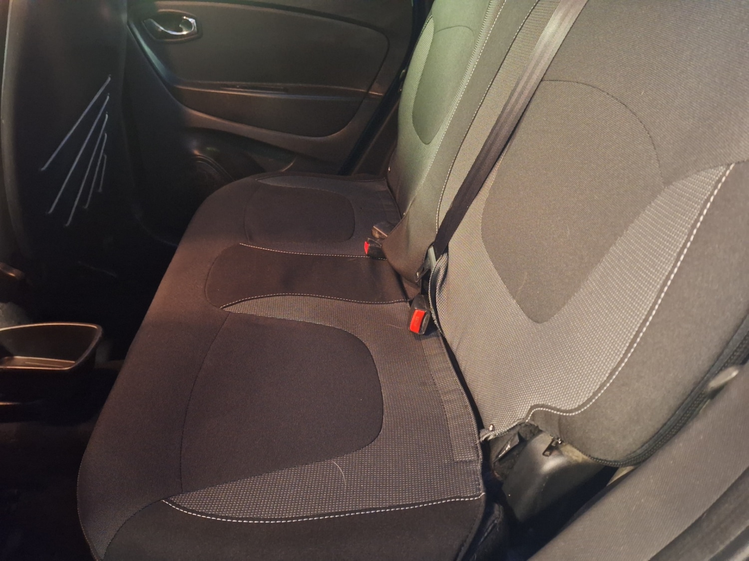 Used Renault Captur 2015 for sale - 76918077: Photo 17