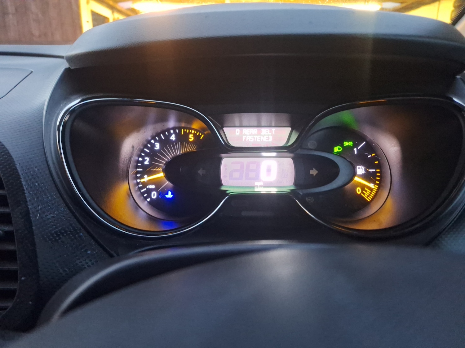 Used Renault Captur 2015 for sale - 76918077: Photo 8