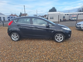 2012 (12) - 1.25 Zetec 5dr [82]