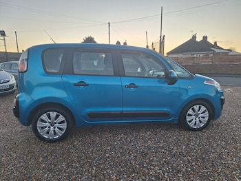 Used Citroen C3 Picasso 2013 for sale - 76780410: Photo