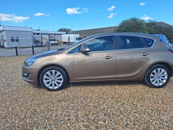 Used Vauxhall Astra 2014 for sale - 79320735: Photo