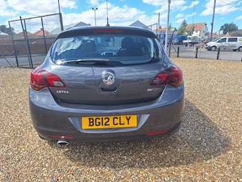 Used Vauxhall Astra 2012 for sale - 79320740: Photo