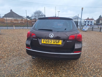 Used Vauxhall Astra 2013 for sale - 77220819: Photo