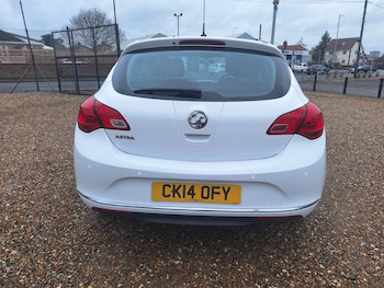 Used Vauxhall Astra 2014 for sale - 77872971: Photo