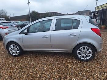 Used Vauxhall Corsa 2013 for sale - 76077718: Photo
