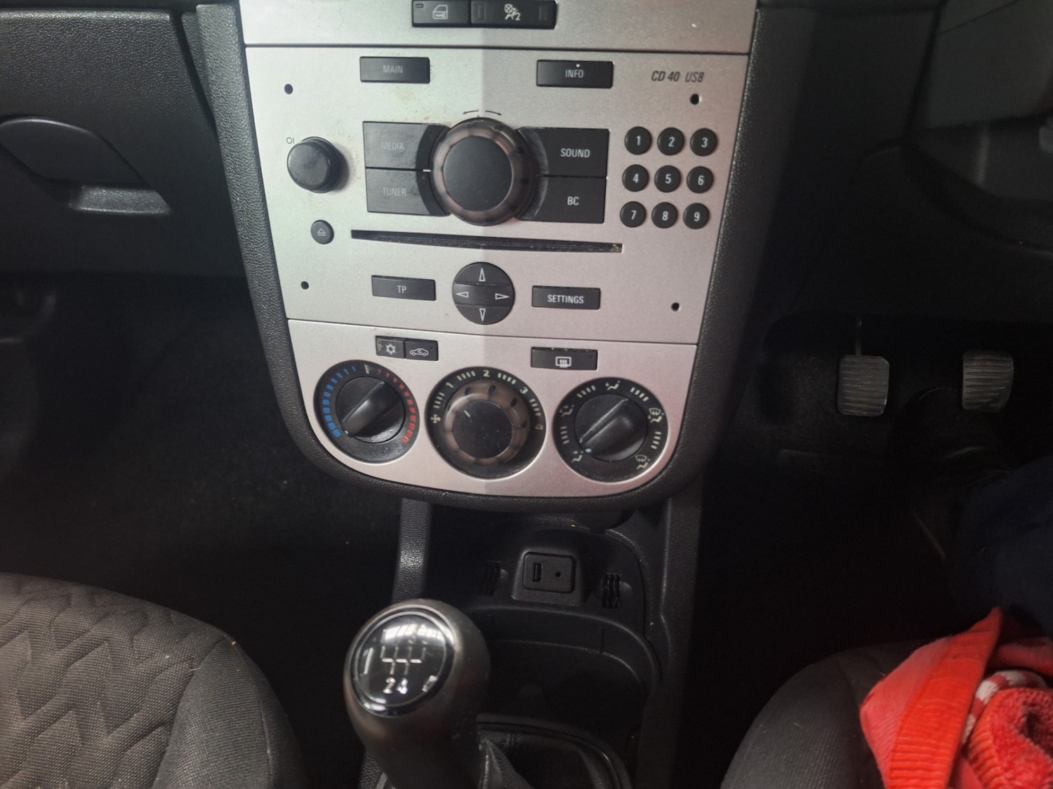 Used Vauxhall Corsa 2013 for sale - 76077718: Photo 5