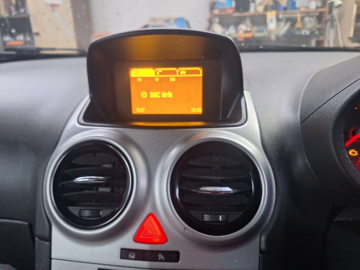 Used Vauxhall Corsa 2013 for sale - 76077718: Photo 6