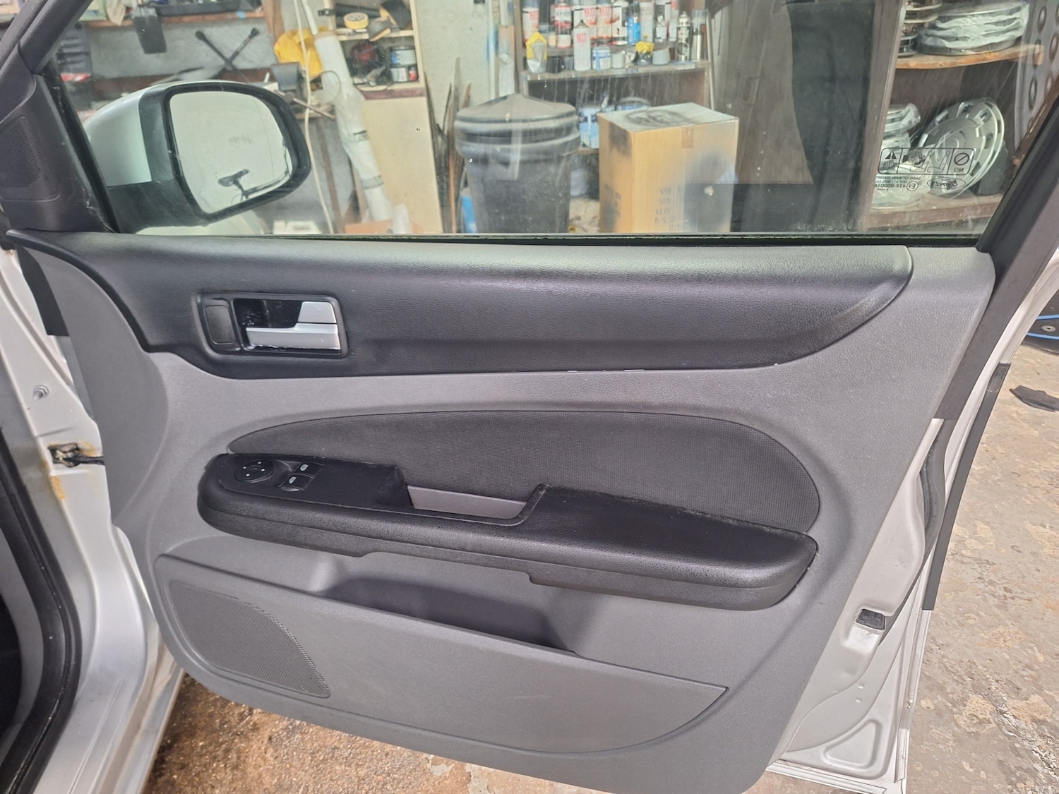 Used Ford Focus 2009 for sale - 77460835: Photo 9