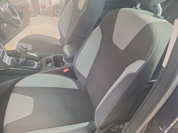 Used Ford Focus 2011 for sale - 75595455: Photo 19
