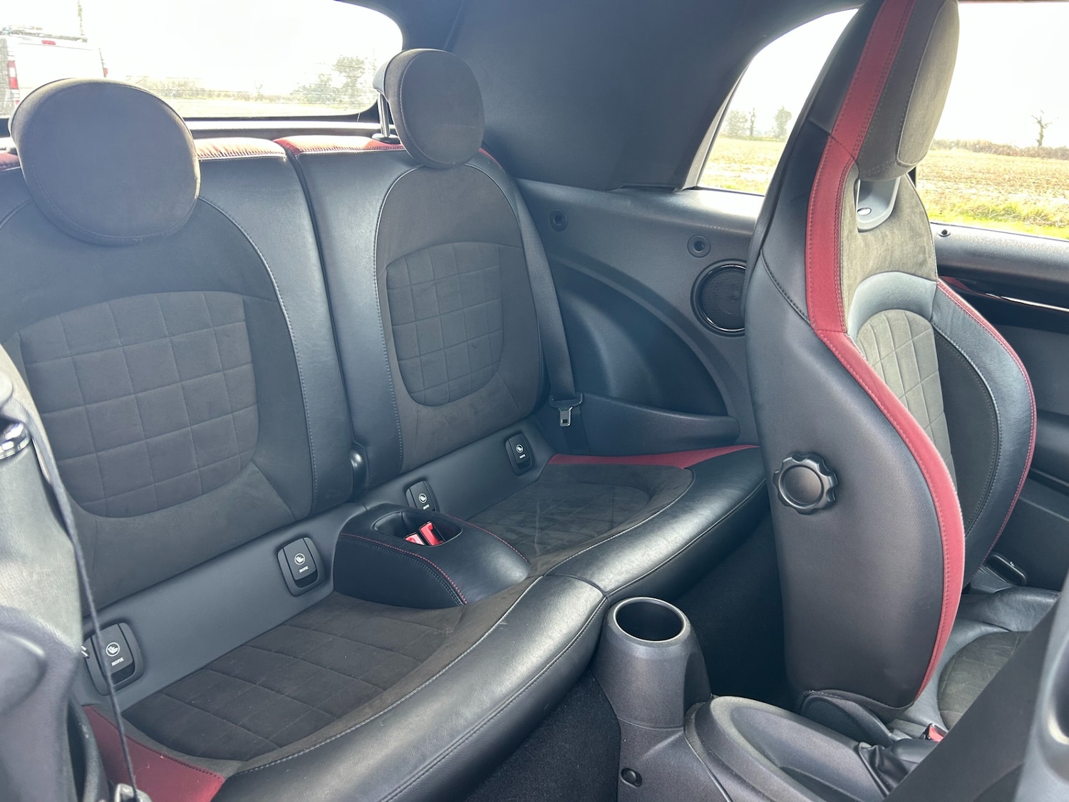 Used MINI Convertible 2019 for sale - 77963756: Photo 10