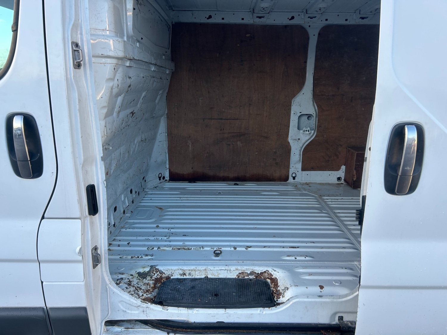 Used Vauxhall Vivaro 2014 for sale - 76765074: Photo 5