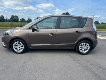 Used Renault Scenic 2015 for sale - 79054050: Photo