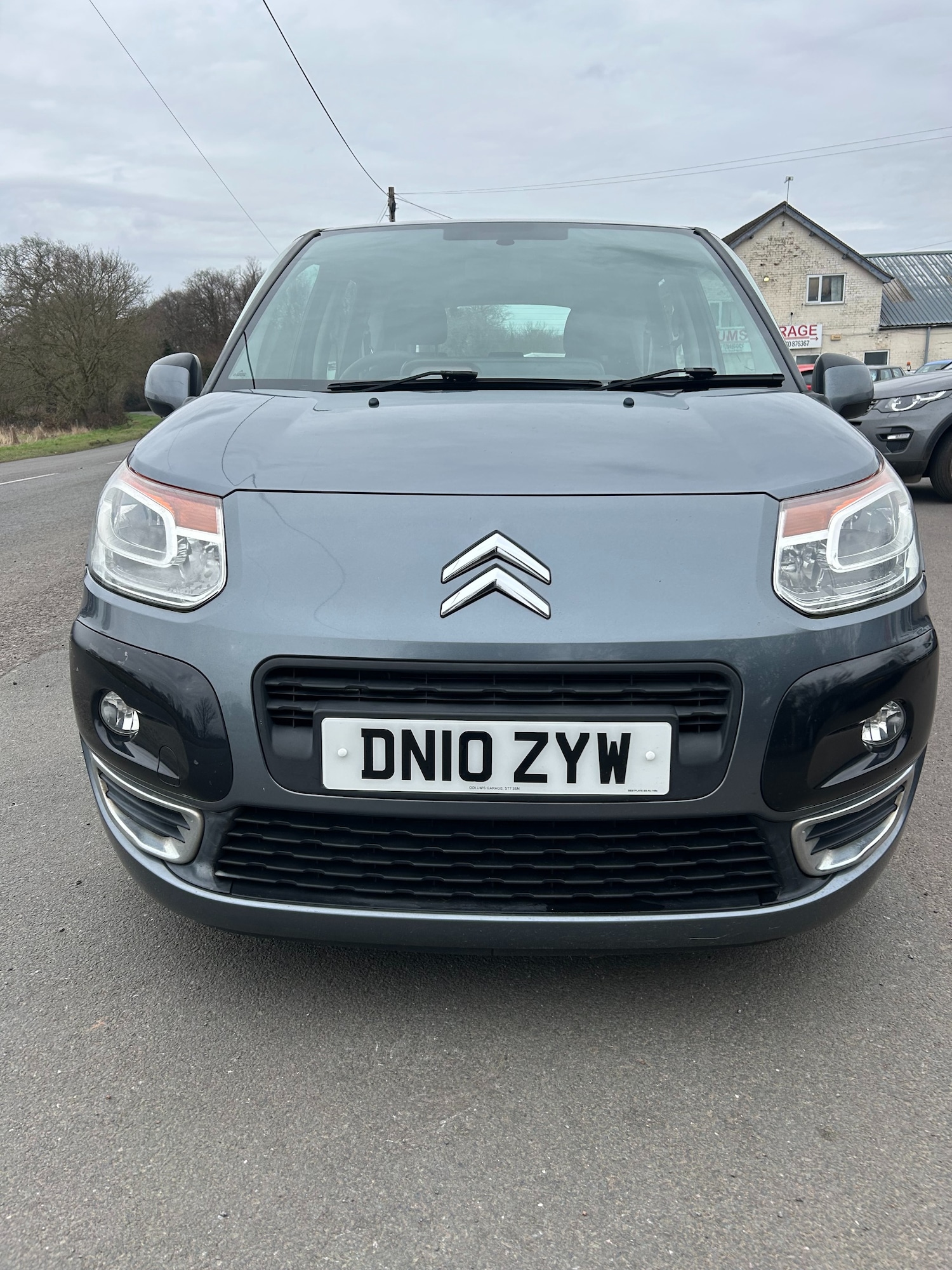 Used Citroen C3 Picasso 2010 for sale - 77434934: Photo 2