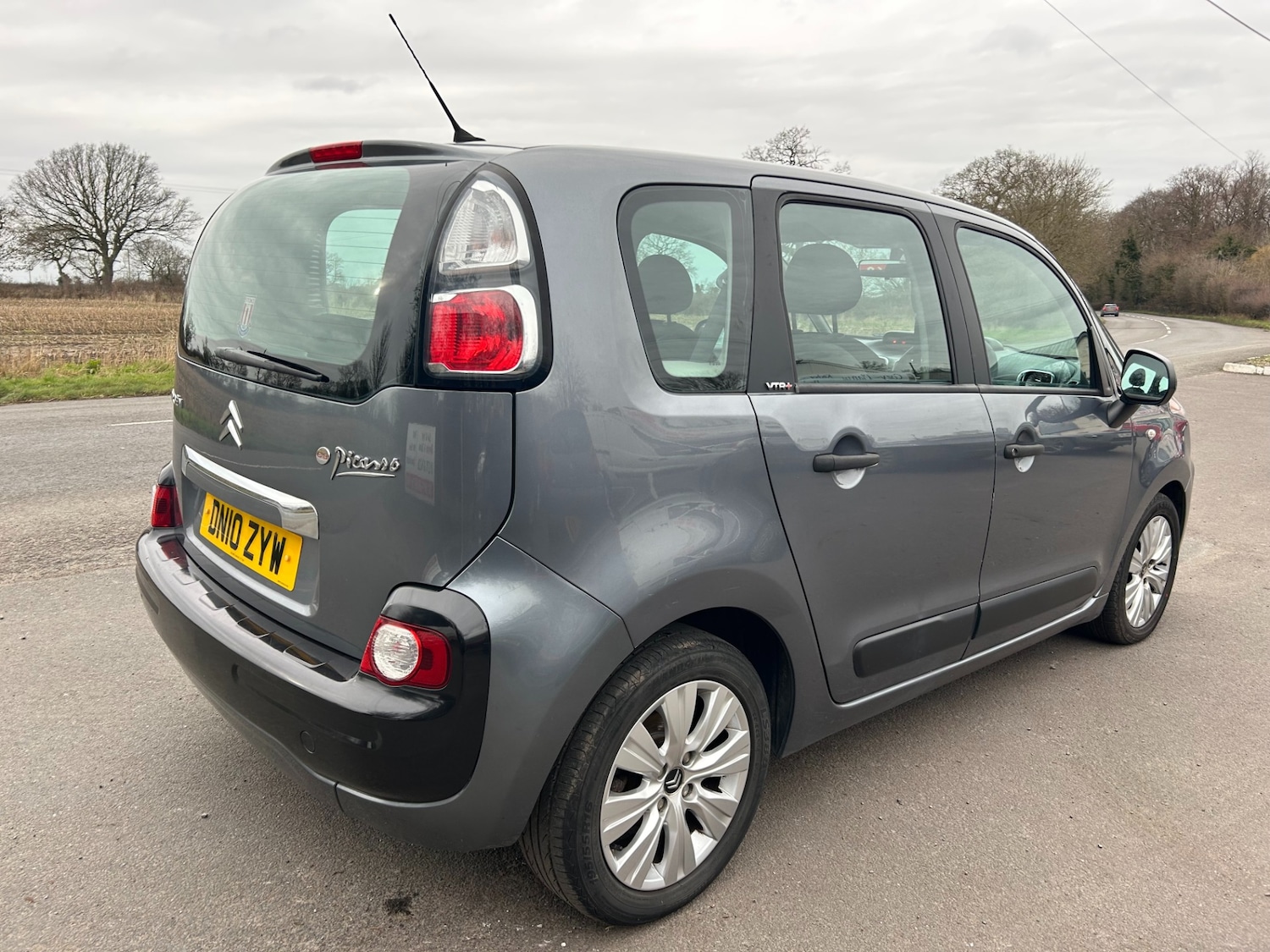 Used Citroen C3 Picasso 2010 for sale - 77434934: Photo 5