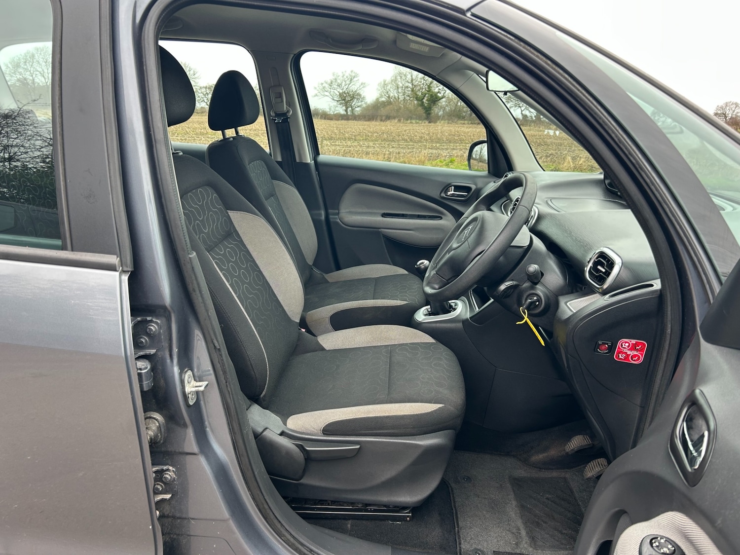 Used Citroen C3 Picasso 2010 for sale - 77434934: Photo 9