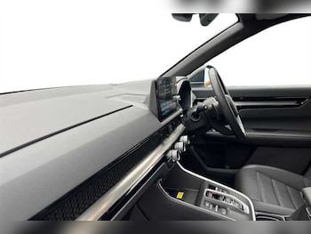Used Honda CR-V 2025 for sale - 76217489: Photo