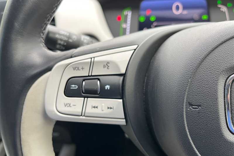 Used Honda Jazz 2022 for sale - 76773620: Photo 17