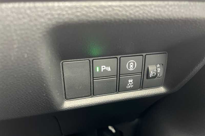 Used Honda Jazz 2022 for sale - 76773620: Photo 33