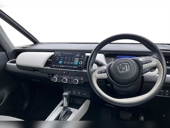 Used Honda Jazz 2022 for sale - 76773620: Photo