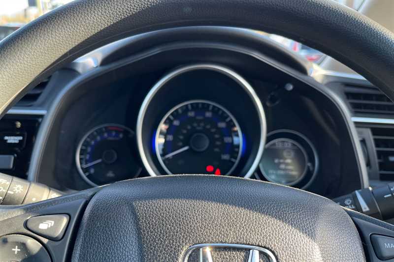 Used Honda Jazz 2018 for sale - 76851380: Photo 11
