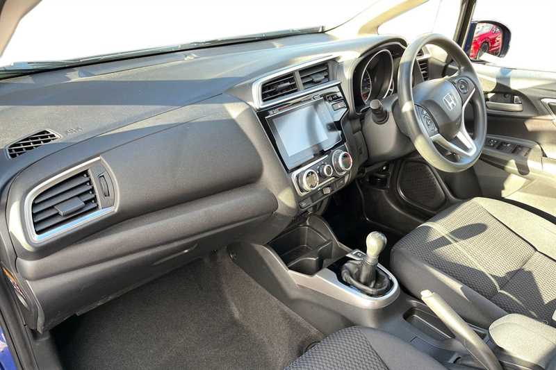 Used Honda Jazz 2018 for sale - 76851380: Photo 2