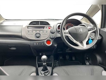 Used Honda Jazz 2013 for sale - 76587213: Photo