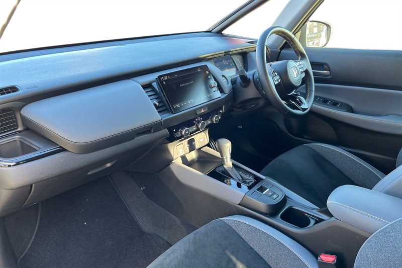 Used Honda Jazz 2024 for sale - 76668412: Photo 2