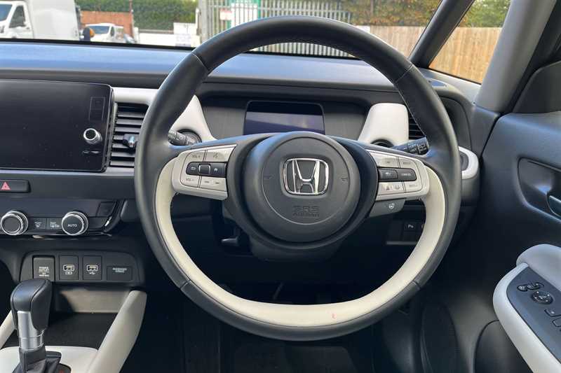 Used Honda Jazz 2020 for sale - 76501692: Photo 11