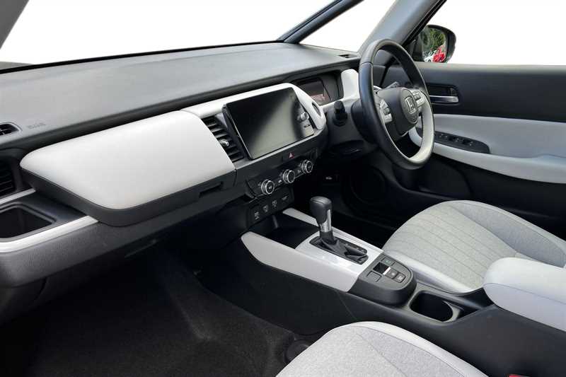 Used Honda Jazz 2020 for sale - 76501692: Photo 2