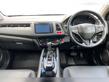 Used Honda HR-V 2017 for sale - 79077900: Photo
