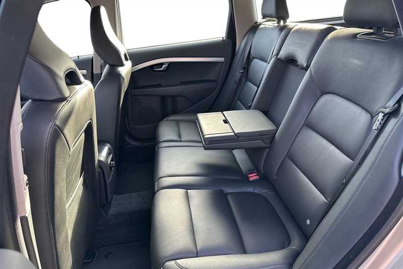 Used Volvo V70 2015 for sale - 77442770: Photo 10