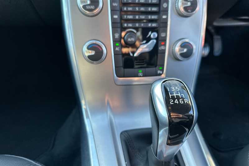 Used Volvo V70 2015 for sale - 77442770: Photo 17