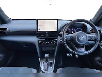 Used Toyota Yaris Cross 2024 for sale - 79077850: Photo