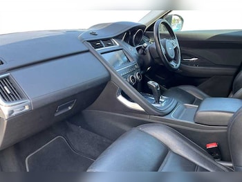 Used Jaguar E-Pace 2018 for sale - 77979164: Photo