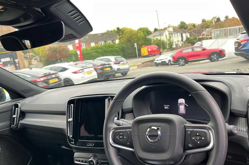 Used Volvo XC40 2023 for sale - 76251787: Photo 4