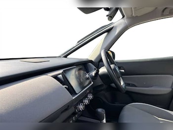Used Honda Jazz 2021 for sale - 76297694: Photo 2