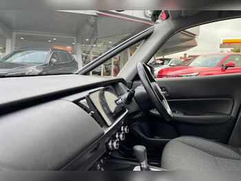 Used Honda Jazz 2023 for sale - 76140681: Photo