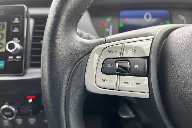 Used Honda Jazz 2023 for sale - 76773563: Photo 17