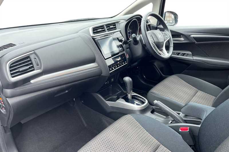 Used Honda Jazz 2019 for sale - 77726309: Photo 2