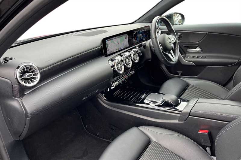 Used Mercedes-Benz A-Class 2018 for sale - 77307885: Photo 2