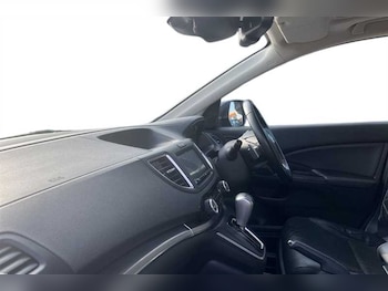 Used Honda CR-V 2016 for sale - 76140553: Photo