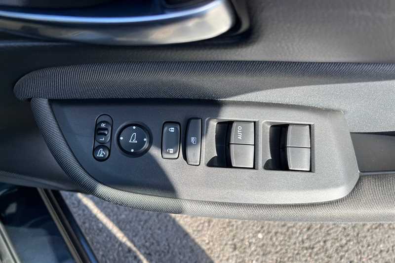 Used Honda Jazz 2023 for sale - 76140609: Photo 18