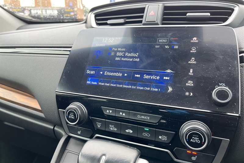 Used Honda CR-V 2018 for sale - 77660625: Photo 15